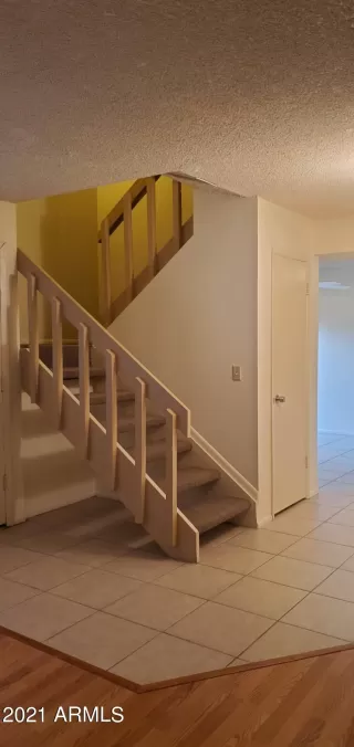 Photo #2: 6249539 Listing