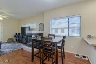 Photo #6: 6249541 Listing