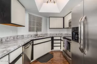 Photo #6: 6249564 Listing