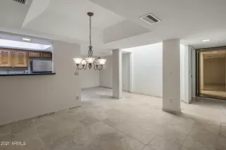Photo #6: 6249568 Listing