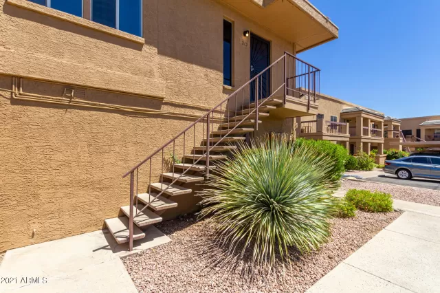 MLS: 6249695 Condo For Sale