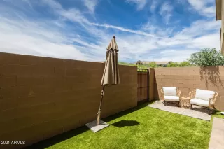 Photo #6: 6249757 Listing