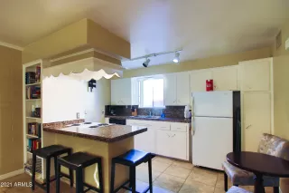 Photo #5: 6249857 Listing