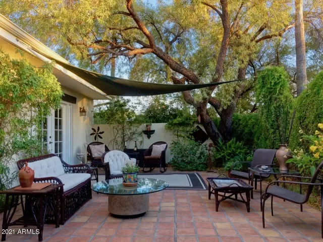 MLS: 6249862 Condo For Sale