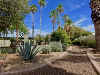 Photo #5: 6249862 Listing