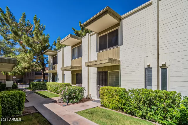 MLS: 6249974 Condo For Sale