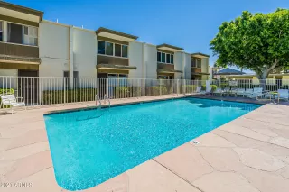 Photo #3: 6249974 Listing
