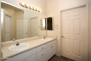 Photo #6: 6249984 Listing 