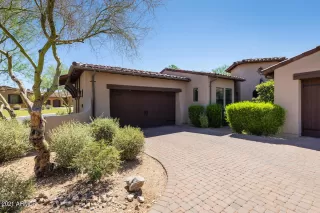 Photo #2: 6250109 Listing