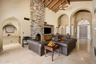 Photo #6: 6250495 Listing