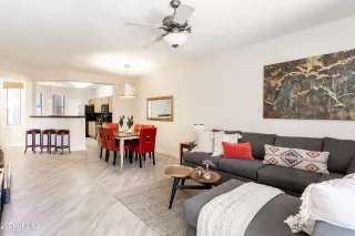 Photo #3: 6250524 Listing