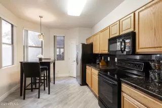 Photo #6: 6250524 Listing