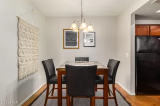 Photo #4: 6250658 Listing