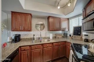 Photo #3: 6250764 Listing 