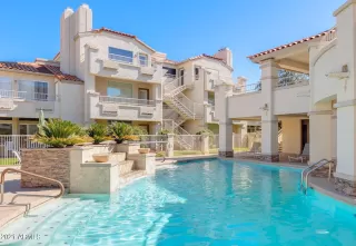 Photo #6: 6250891 Listing