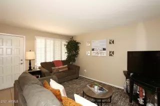 Photo #3: 6251072 Listing