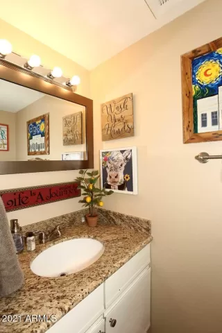 Photo #4: 6251072 Listing