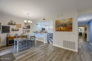 Photo #4: 6251080 Listing