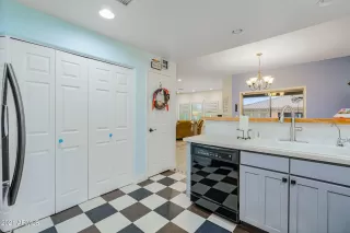 Photo #6: 6251080 Listing