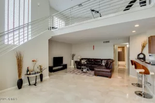 Photo #6: 6251142 Listing