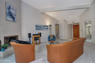 Photo #4: 6251604 Listing