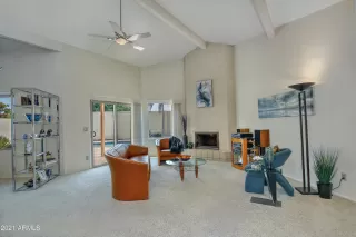 Photo #5: 6251604 Listing
