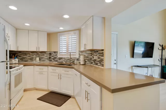 MLS: 6251617 Condo For Sale