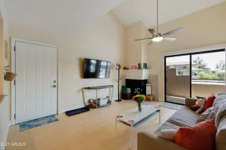 Photo #3: 6251617 Listing