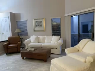 Photo #4: 6251742 Listing