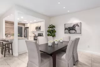 Photo #6: 6251822 Listing 