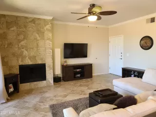 Photo #3: 6251850 Listing