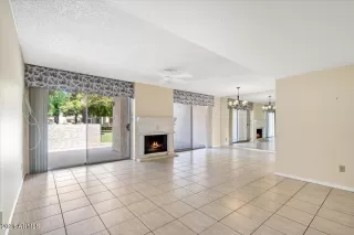 Photo #5: 6251983 Listing 