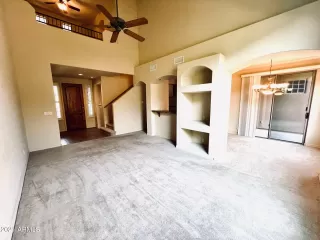 Photo #5: 6252117 Listing