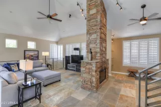 Photo #6: 6252429 Listing