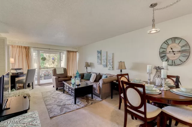 MLS: 6252575 Condo For Sale