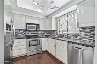 Photo #2: 6252594 Listing