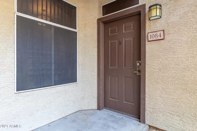 MLS: 6252674 Condo For Sale