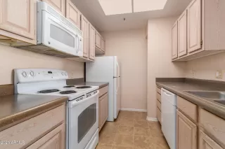 Photo #5: 6252674 Listing