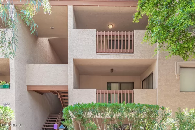 MLS: 6253225 Condo For Sale