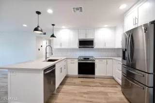 Photo #2: 6253437 Listing 