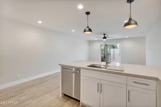 Photo #5: 6253437 Listing 