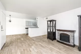 Photo #4: 6253506 Listing