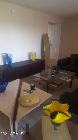 Photo #4: 6253735 Listing