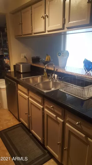 Photo #5: 6253735 Listing