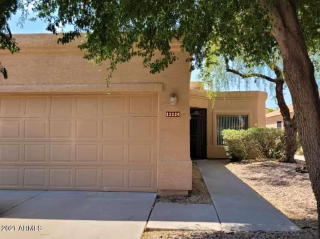 MLS: 6253744 Condo For Sale