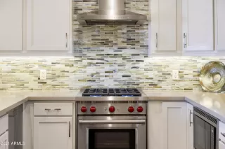 Photo #3: 6253984 Listing