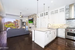 Photo #4: 6253984 Listing