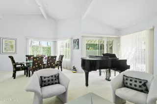 Photo #4: 6254102 Listing