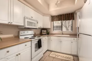 Photo #5: 6254199 Listing