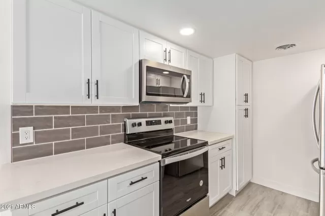 MLS: 6254425 Condo For Sale